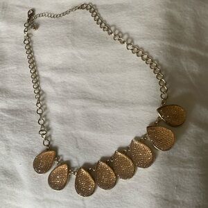 Beautiful Gem Stoned Decorative Necklace.